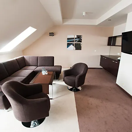 فندق Gem فروتسواف