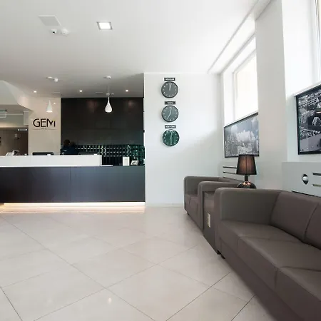 Gem فندق فروتسواف