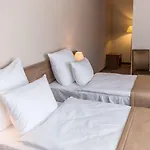 Gem فندق فروتسواف