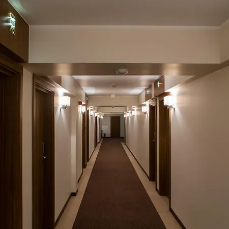 Gem Hotel 3*